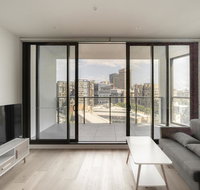 Modern Apartment in Darling Harbour - Palm Beach Accommodation