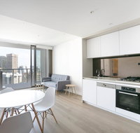 Modern Apartment in Darling Harbour - Palm Beach Accommodation