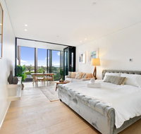 Modern Luxury Apartment in the Heart of Sydney CBD - Palm Beach Accommodation