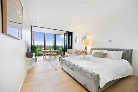 Modern Luxury Apartment In The Heart Of Sydney CBD - Palm Beach Accommodation 0