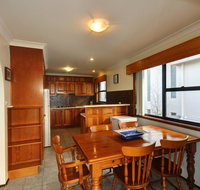 Myall Manor - Palm Beach Accommodation
