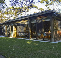 Myer House - Palm Beach Accommodation