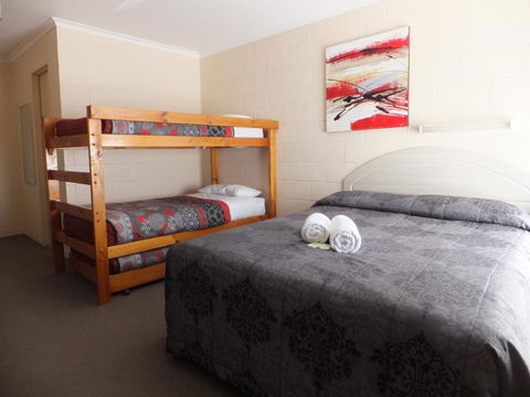 Nagambie Caravan Park & Motel - Palm Beach Accommodation 2