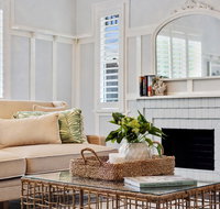 Nell's Place - Palm Beach Accommodation