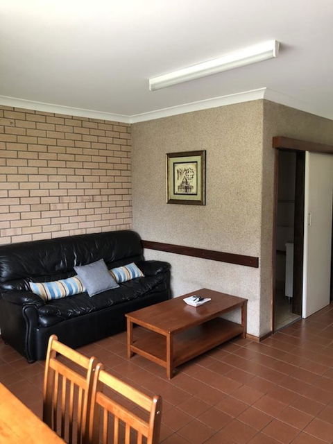 Augusta Escape Holiday Units - Palm Beach Accommodation 9