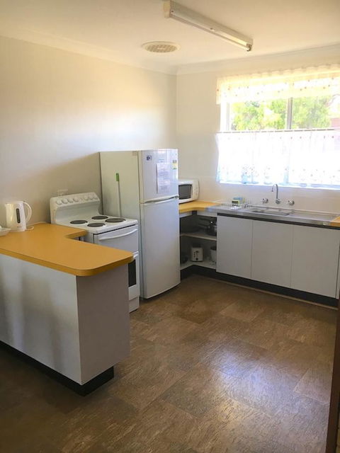 Augusta Escape Holiday Units - Palm Beach Accommodation 34