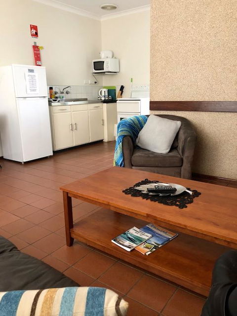 Augusta Escape Holiday Units - Palm Beach Accommodation 15