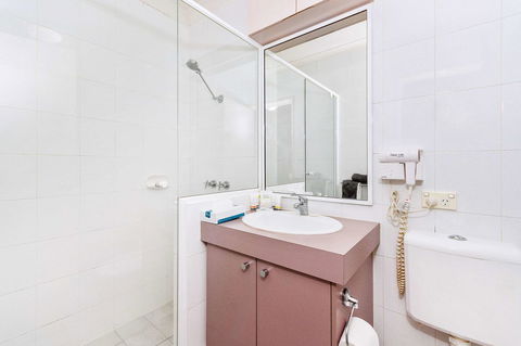 Quality Hotel Bayswater - Palm Beach Accommodation 19