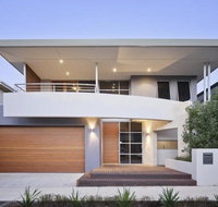 Adele's luxury South Beach apartment with King bed - Palm Beach Accommodation