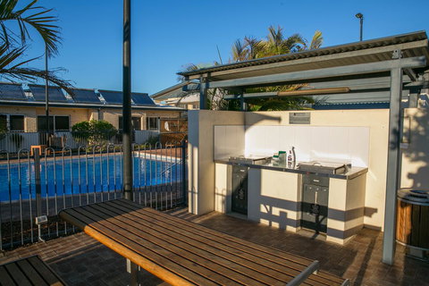 Nesuto Geraldton - Palm Beach Accommodation 24