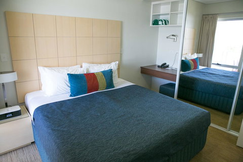 Nesuto Geraldton - Palm Beach Accommodation 8