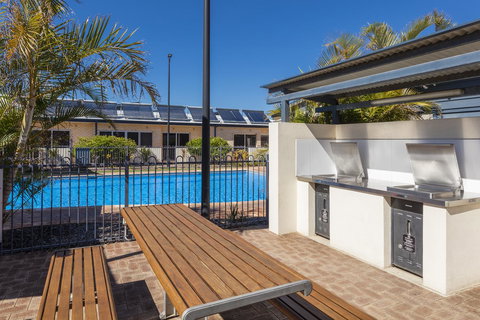 Nesuto Geraldton - Palm Beach Accommodation 1