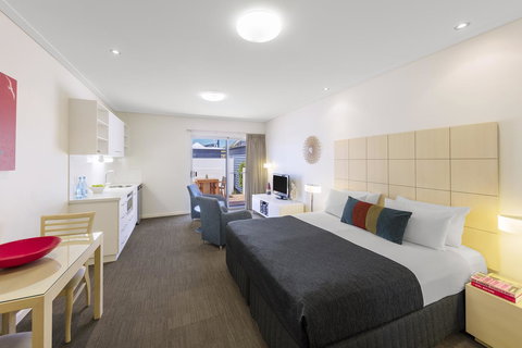 Nesuto Geraldton - Palm Beach Accommodation 15