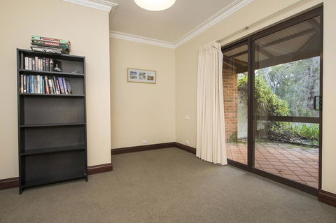 A Hidden Bush Delight - Palm Beach Accommodation 21