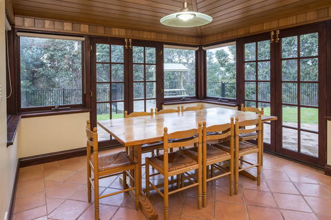 A Hidden Bush Delight - Palm Beach Accommodation 15