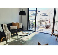 Stylish 1BDR Unit in the Heart of Subiaco - Palm Beach Accommodation