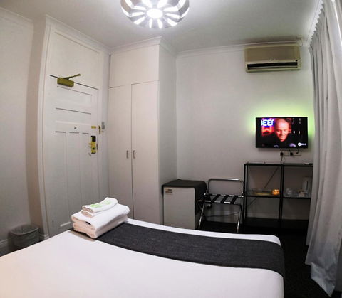 Criterion Hotel Perth - Palm Beach Accommodation 5