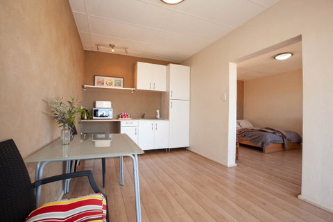 EUCLA MOTOR HOTEL - Palm Beach Accommodation 14