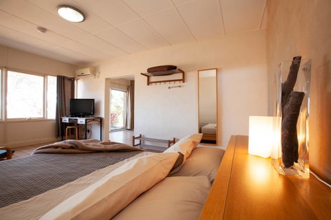 EUCLA MOTOR HOTEL - Palm Beach Accommodation 15