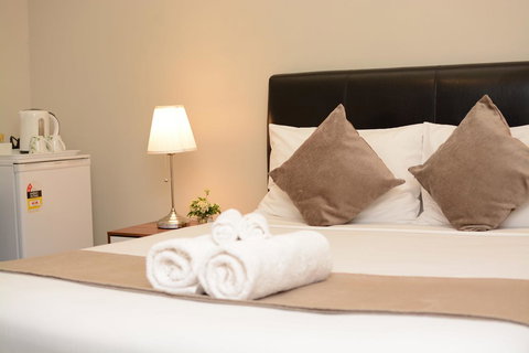 Ellard Bed & Breakfast - Palm Beach Accommodation 2