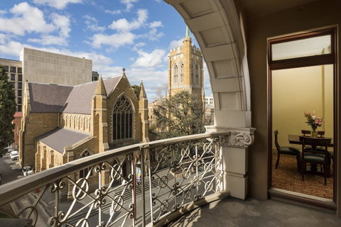 Hadley\'s Orient Hotel - Palm Beach Accommodation 28