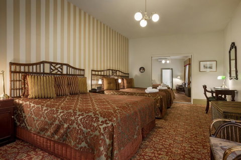Hadley\'s Orient Hotel - Palm Beach Accommodation 21