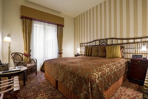 Hadley\'s Orient Hotel - Palm Beach Accommodation 32