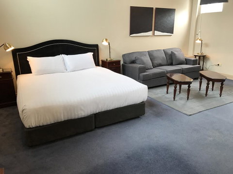 The Macquarie Hobart - Palm Beach Accommodation 6
