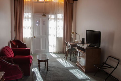 The Macquarie Hobart - Palm Beach Accommodation 11