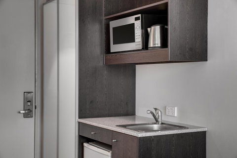 Travelodge Hotel Hobart - Palm Beach Accommodation 7