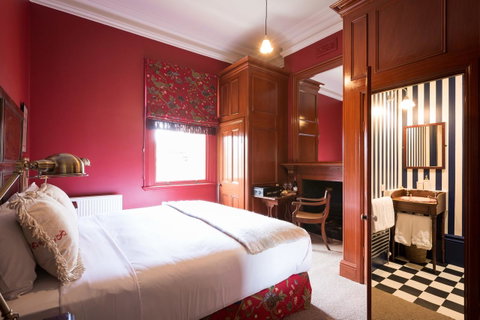 The Corinda Collection - Palm Beach Accommodation 28