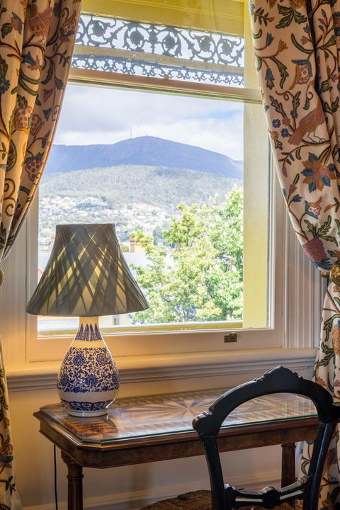 The Corinda Collection - Palm Beach Accommodation 37