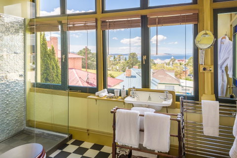 The Corinda Collection - Palm Beach Accommodation 36