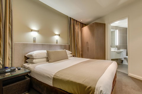 Mantra Collins Hotel - Palm Beach Accommodation 31