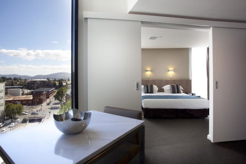 Mantra Collins Hotel - Palm Beach Accommodation 35