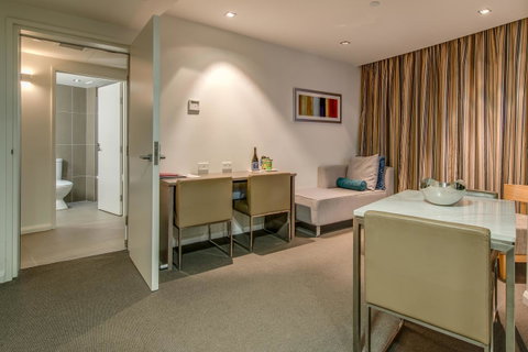 Mantra Collins Hotel - Palm Beach Accommodation 21