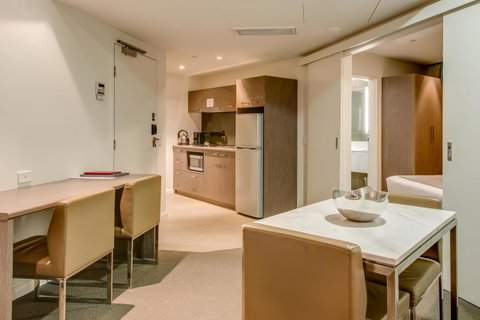 Mantra Collins Hotel - Palm Beach Accommodation 18