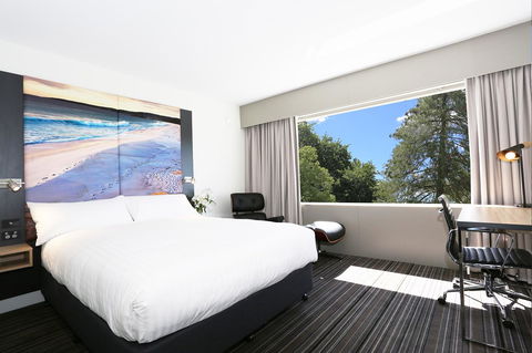 Hotel Launceston - Palm Beach Accommodation 0