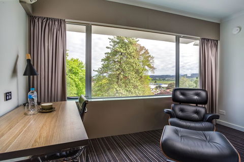 Hotel Launceston - Palm Beach Accommodation 4