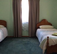 Our Cottage - Palm Beach Accommodation