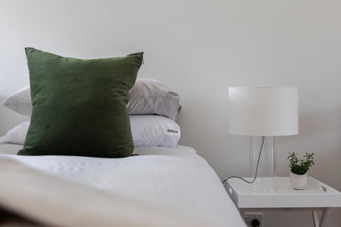 A Cottage In Richmond - Palm Beach Accommodation 7