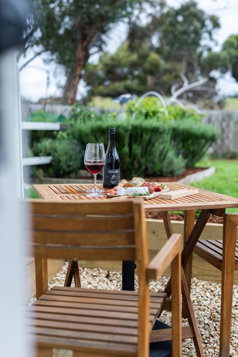 A Cottage In Richmond - Palm Beach Accommodation 13