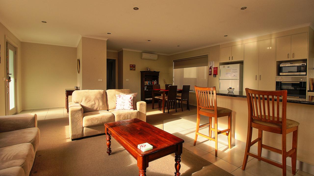 Kingston TAS Palm Beach Accommodation