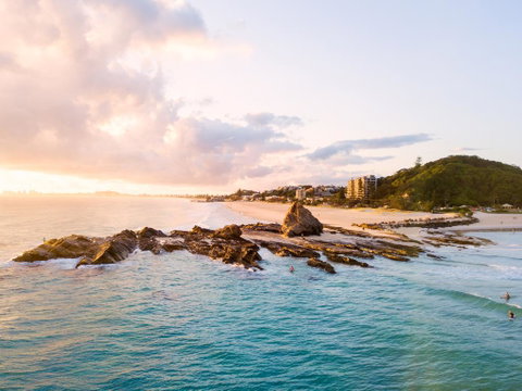 New Spacious Beachside Townhouse - Palm Beach Accommodation 0