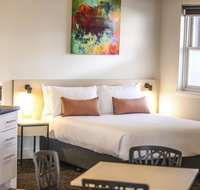 Nightcap at Glengala Hotel - Palm Beach Accommodation