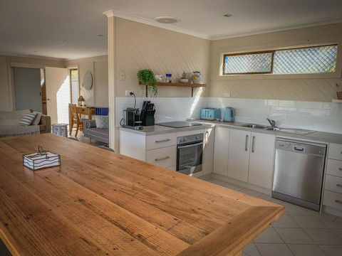 No. 10 Coffin Bay - Palm Beach Accommodation 2