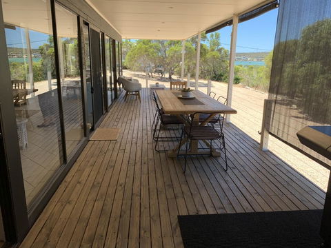 No. 10 Coffin Bay - Palm Beach Accommodation 0