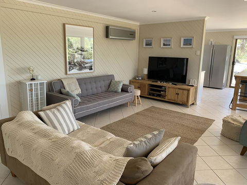 No. 10 Coffin Bay - Palm Beach Accommodation 1