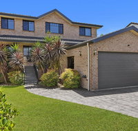 North Entrance Beach House - Palm Beach Accommodation