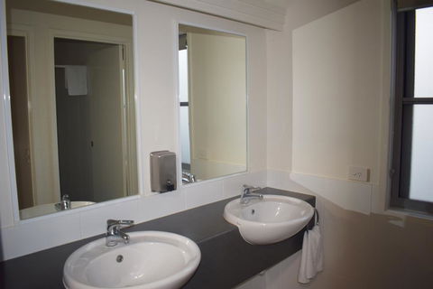 NRMA Sydney Lakeside Holiday Park - Palm Beach Accommodation 3